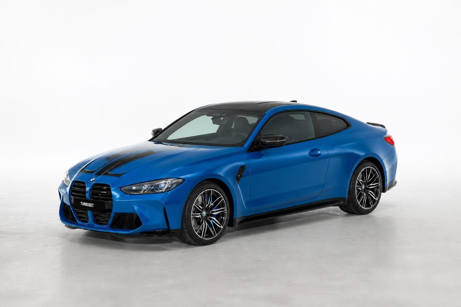 BMW M4 Coupe G82 studio render